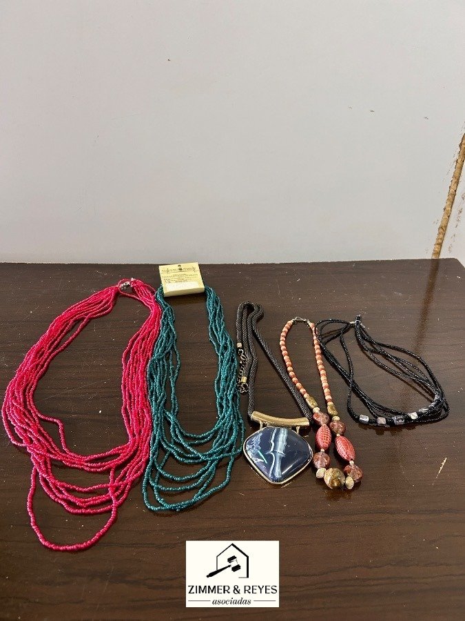 Lote de Collares Variados