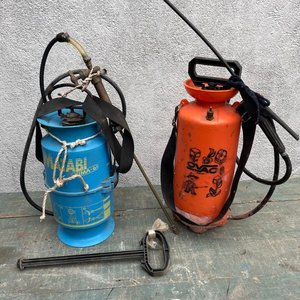 Lote siguiente: Dos Fumigadoras Usadas: Matabi y Ovac