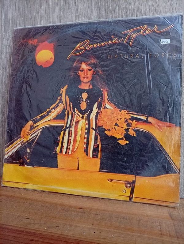 182) Disco LP ( Bonnie Tyler) Natural Force) Incluye It's a Heartche  Industria Uruguaya 1978