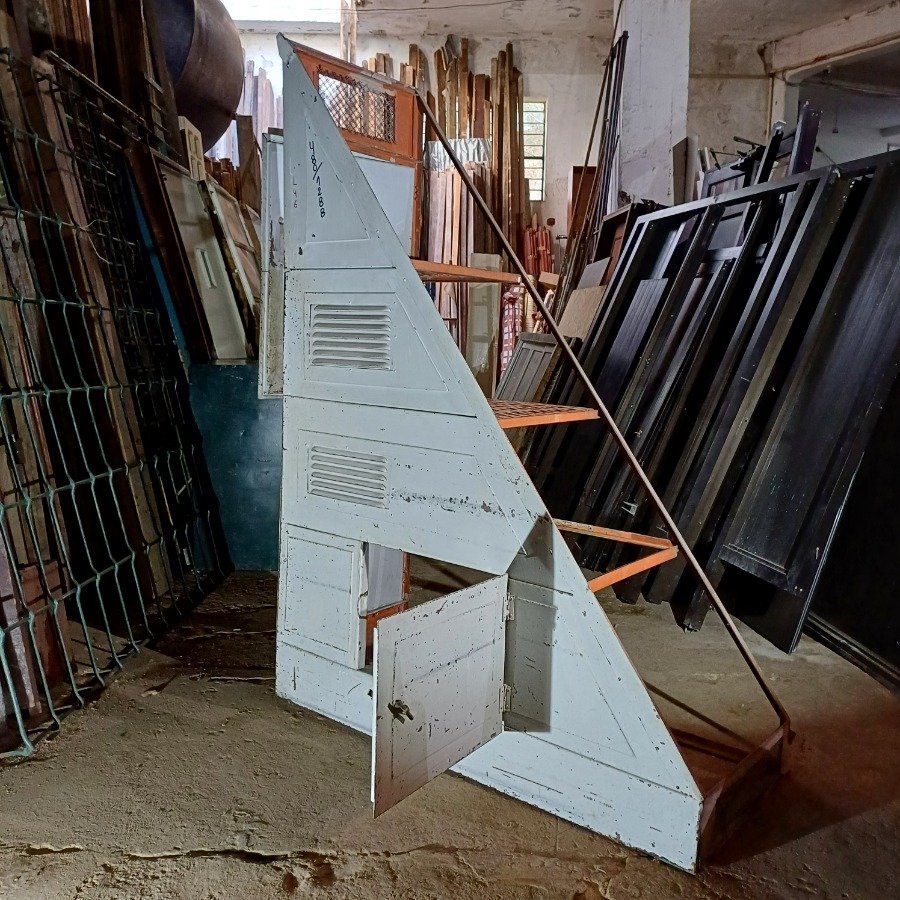 Item 16714 - Image 7