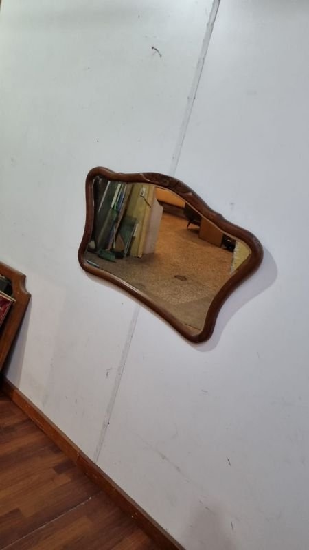 Espejo antiguo con marco de madera - imagen 3