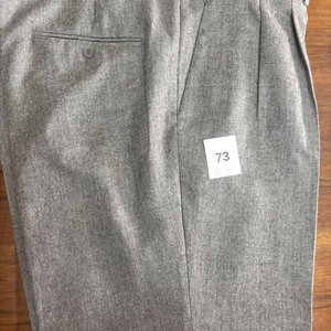 Lote siguiente: Pantalón de Vestir Gris Talle 56