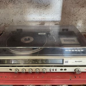 Equipo sharp pasa disco (a la vista) no prende, parlantes funcionan - imagen 2