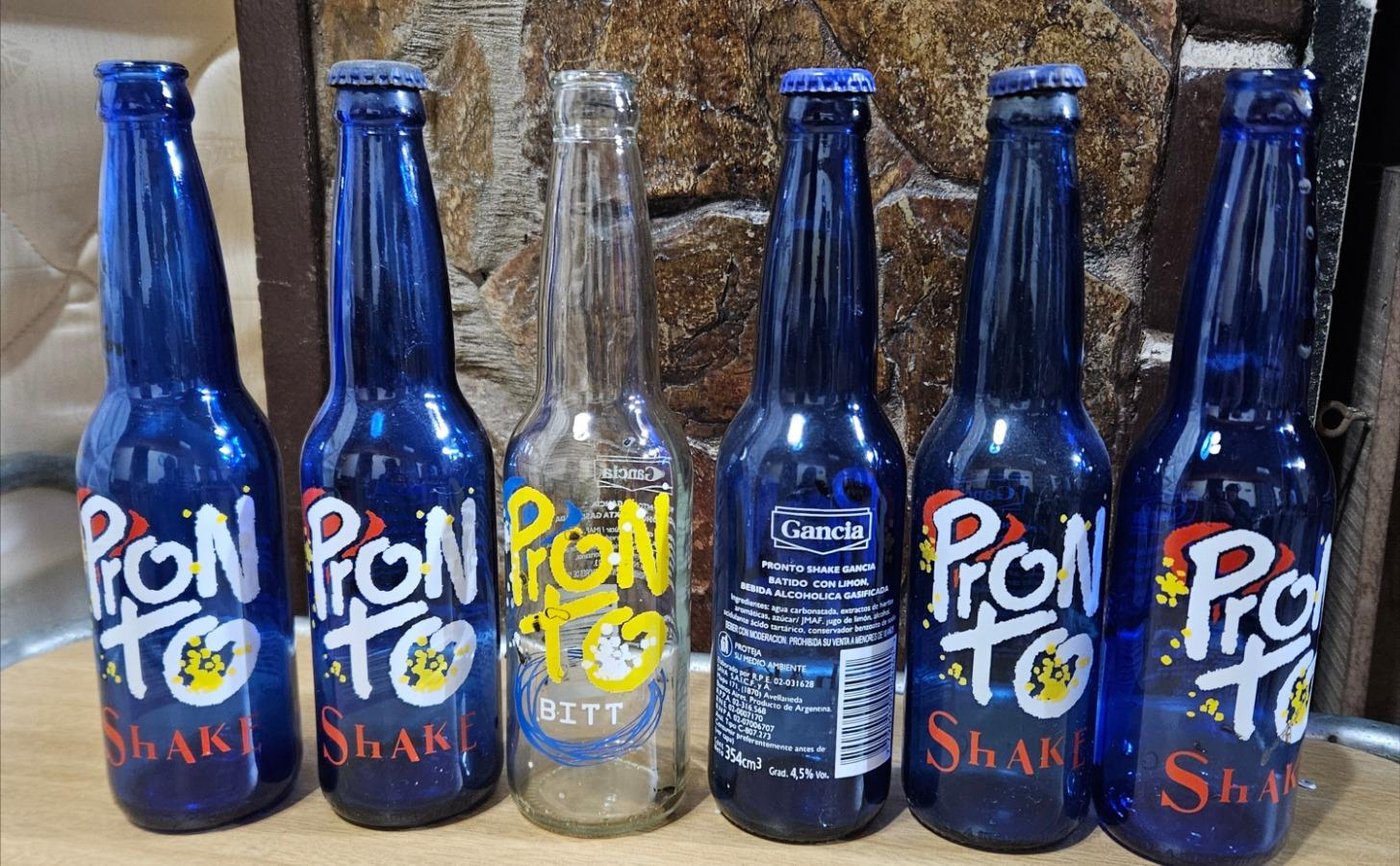Set de 6 Botellas "Pronto Shake" de Colores