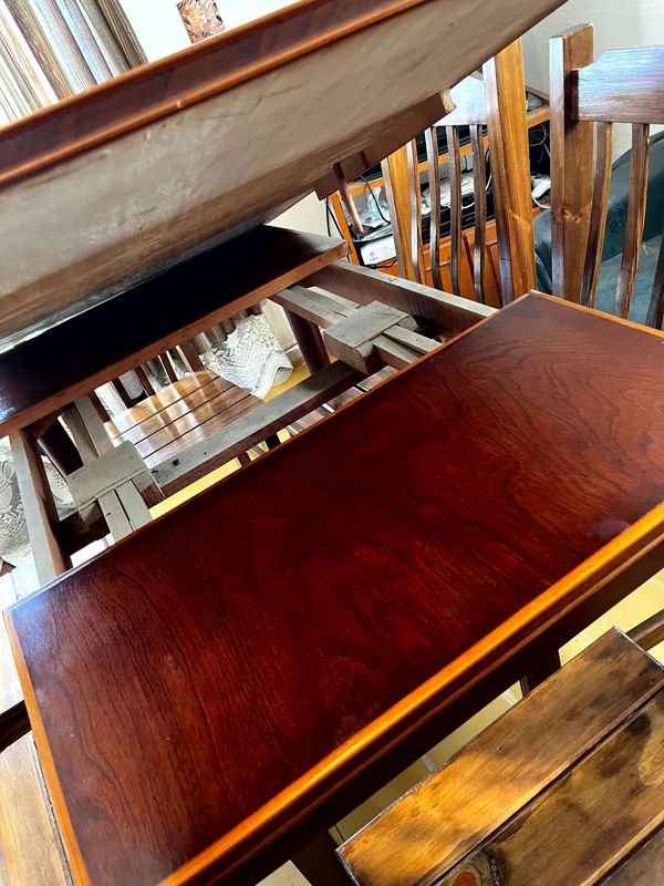 Juego de Comedor con Mesa Extensible y Seis Sillas de Madera - imagen 2