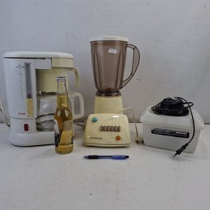 Lote de 5 Pequeños Electrodomésticos: Cafetera, Licuadora, Tostadora y Vaporizador - imagen 2