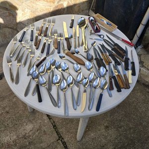 Lote Variado de Cubiertos Metálicos y Utensilios de Cocina - imagen 2