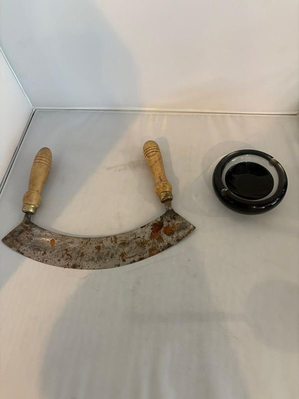 Lote siguiente: Hacha de cocina y otro - Herramientas
