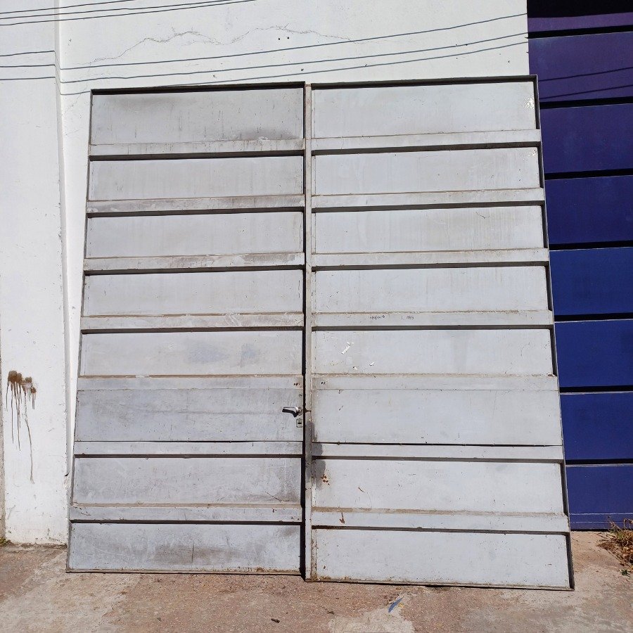 Puerta de galpón en hierro y chapa para venta - imagen 2