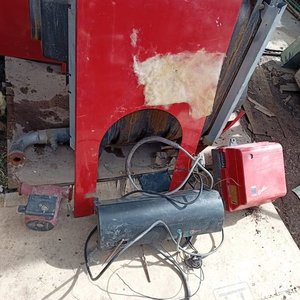Caldera a Fuel Oil Riello TBR 5 con Bomba y Accesorios - imagen 2