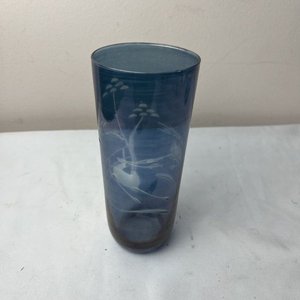 Lote anterior: Florero de Cristal Tallado con Diseño Floral Azul