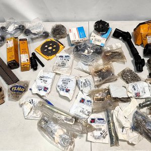 Lote de Repuestos Automotrices: Cadenas de Distribución, Piñones y Más - imagen 2