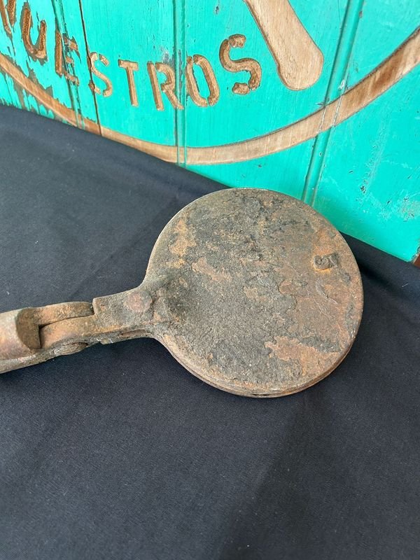 Antiguo forja importado con inscripción Wolbecoms para fabricar hostias de iglesia - imagen 2