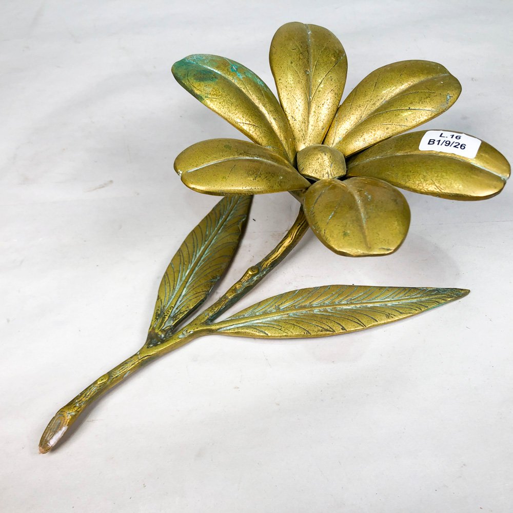 Flor de Bronce Decorativa con Hojas - 29 x 10 cm