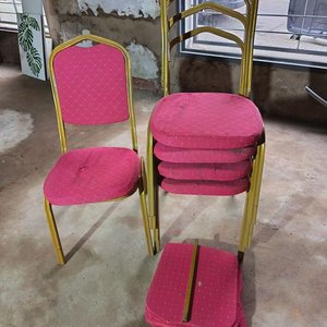Lote de 5 Sillas Plegables Tapizadas Color Rosa - imagen 2
