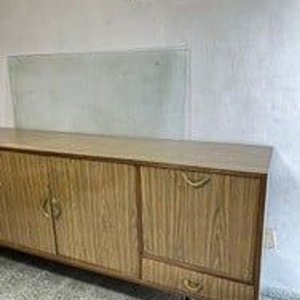 Aparador Trinchante Antiguo de Madera con Patas Metálicas - imagen 8