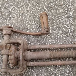 Máquina de Alambrar Antigua de Hierro Fundido - imagen 2