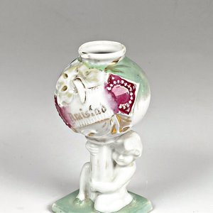 Mate de Porcelana Isabelina con Querubín y Detalle "Amistad", 15 cm - imagen 2