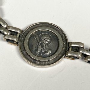 Pulsera Gruesa de Plata con Medallón Central de San Benito, 19 cm - imagen 4