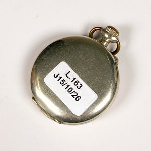 Reloj de Bolsillo Caja de Metal con Esfera Dañada - imagen 4