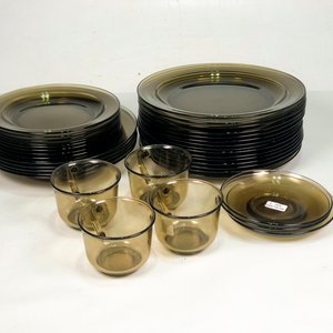 Juego Vajilla Cristal Ahumado: Platos Llanos, Hondos, Tazas y Platitos (34 Piezas) - imagen 2