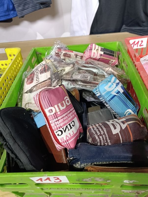 Lote de Monederos Variados