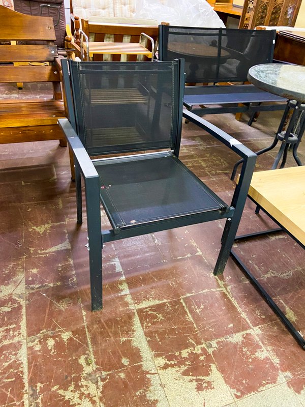 Silla de Exterior Metálica con Trama Negra