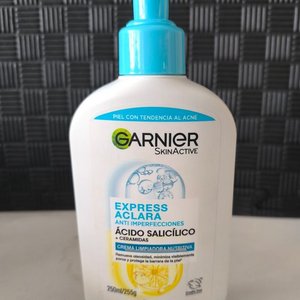 Set de Belleza II: Cuidado Personal con Garnier, L'Oréal y Versace - imagen 6