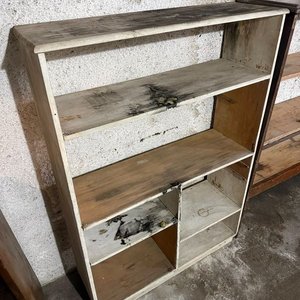 Estantería Blanca Multivel con Detalles - imagen 4