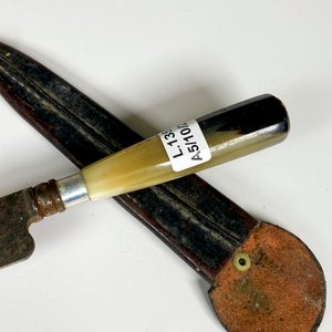 Cuchillo hoja de acero Solingen 14 cm ,cabo guampa con vaina - imagen 4