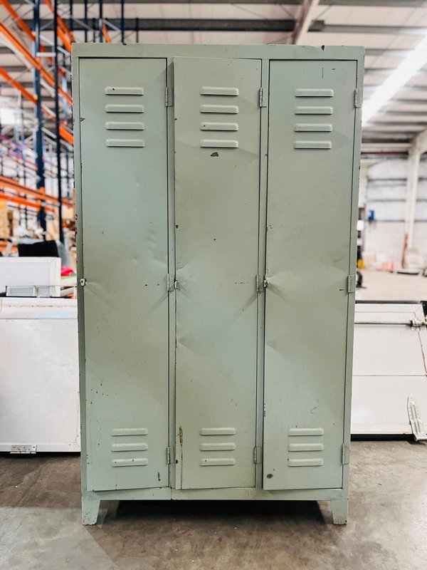 Locker Metálico de 3 Puertas - imagen 1