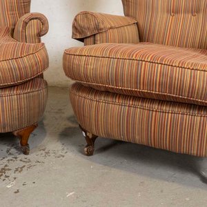 Par de Sillones Franceses Rayados con Detalles a Reparar - imagen 2