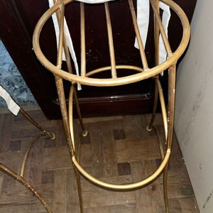 Elegantes Taburetes de Hierro Dorados con Asiento Blanco (Juego de 2) - imagen 3