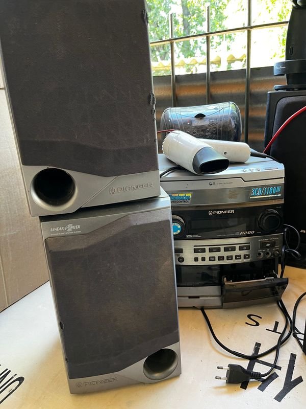 Equipo de audio y electrodomésticos en venta - imagen 2