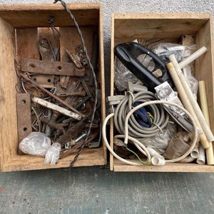 Lote anterior: Lote de Bisagras y Cajones Varios