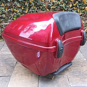 Baúl Portaequipajes Universal para Motocicleta Rojo Brillante - imagen 4