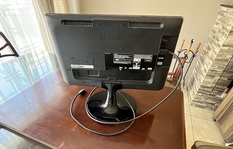 Item 878885 - Image 2