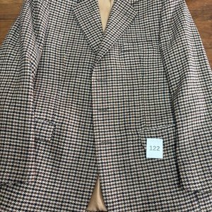 Lote siguiente: Saco Clásico Talle 48 Estampado Príncipe de Gales