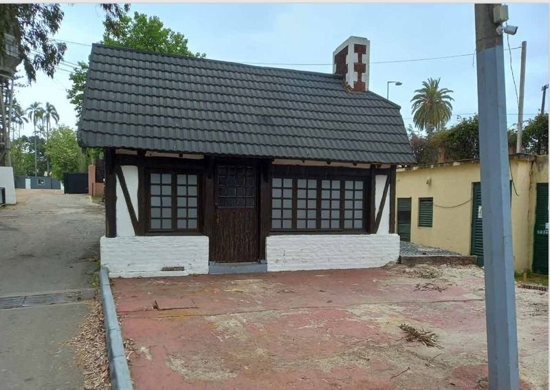 Item 893949 - Image 0