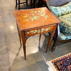 Mesa Auxiliar Antigua con Decoración Floral Pintada - imagen 2