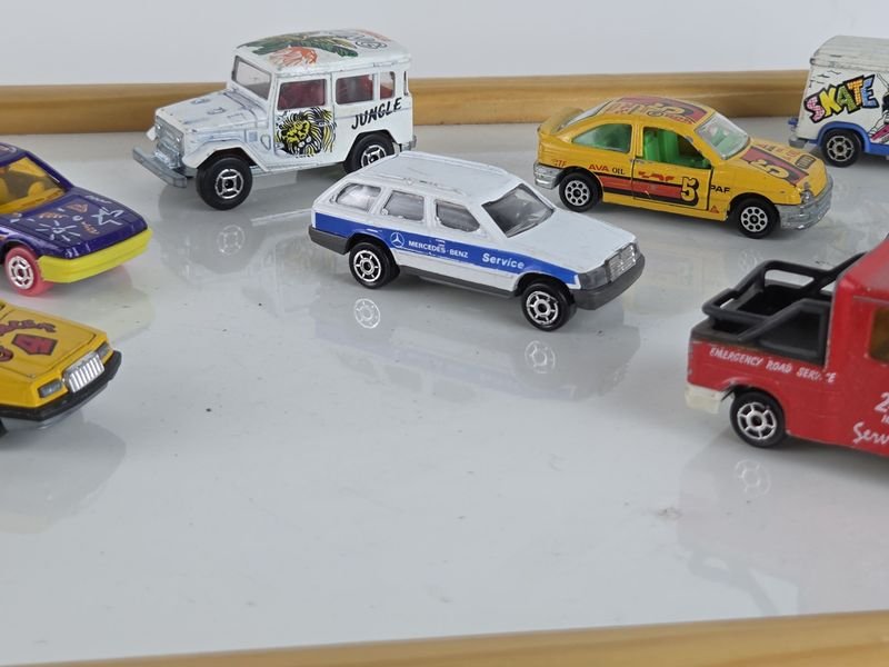 Colección de coches Majorette, juguetes en excelente condición - imagen 5
