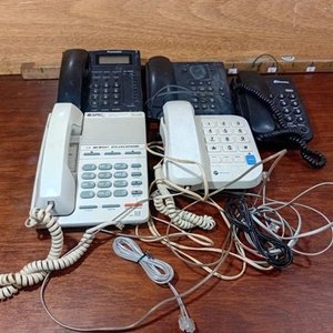 Lote anterior: Lote de 5 Teléfonos Fijos de Oficina y Hogar