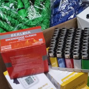 Lote siguiente: Encendedor Clásico Berlina - Caja de 50 Unidades Colores Surtidos