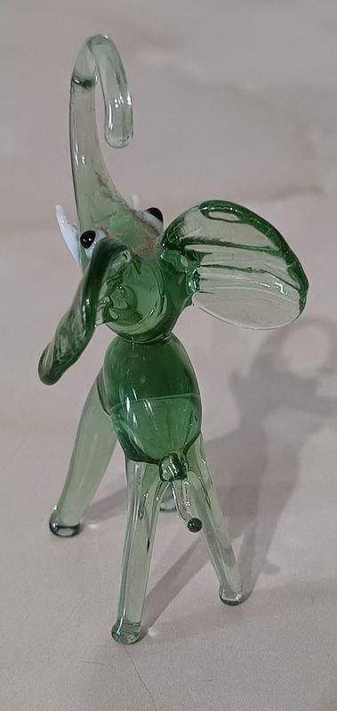 Figura de Elefante en Cristal con Trompa Restaurada - imagen 3