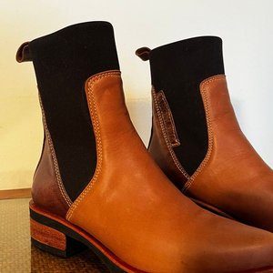 Botas La Romana Cuero Whisky Talle 36 Diseño Italiano - imagen 3