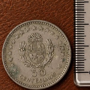 Lote siguiente: Moneda de 50 Centésimos Uruguay 1960 José Gervasio Artigas