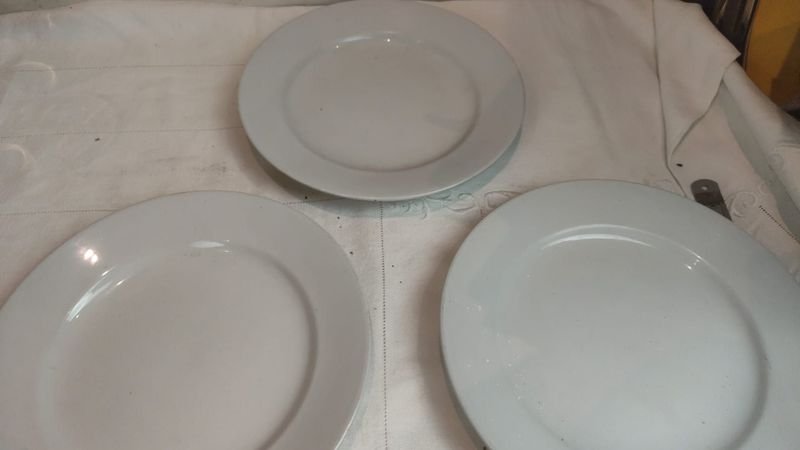 Lotes de platos blancos de porcelana - imagen 5
