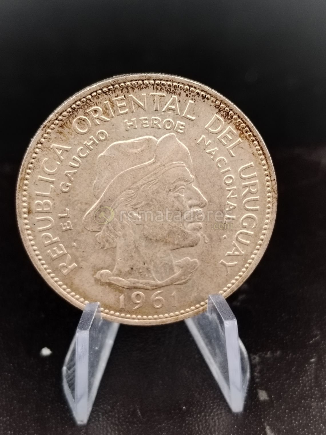 Moneda de Uruguay "El Gaucho Héroe" 1961