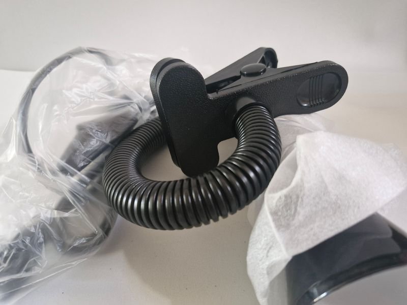 Lámpara de escritorio con vástago flexible y caja original - imagen 5
