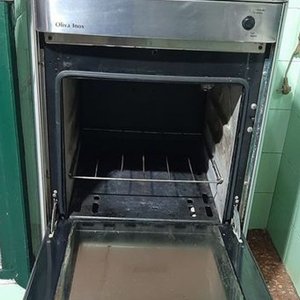 Cocina a Gas Bronx Oliva Inox 4 Hornallas con Encendido Eléctrico y Válvula - imagen 3